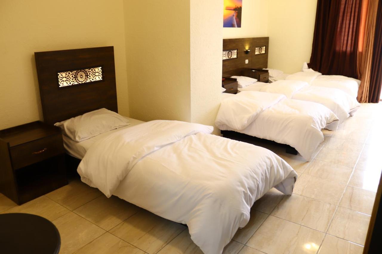 Eden Aqaba Hotel ภายนอก รูปภาพ